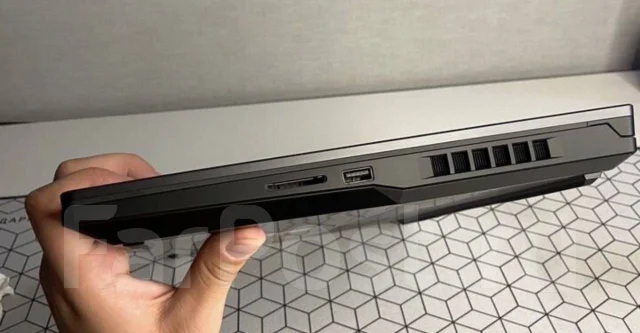 Xiaomi Redmi G Pro. 16", 2,2����, ��� 16 ��, ���� 1 024���, WiFi: 1, Bluetooth: 1, ����������� �� 10��. ����