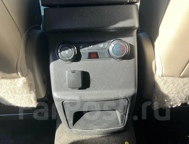 Ford Explorer. 1FM5K7, U502 9 ����