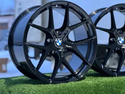 BMW. 8.5/9.5x19", 5x120, ET30/40, �� 72,6���. ����
