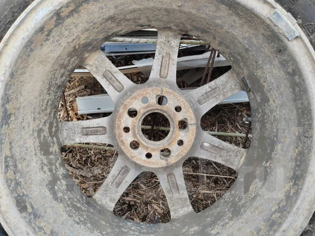 Work Emotion XT7. 7.0x17", 5x114.3 ����