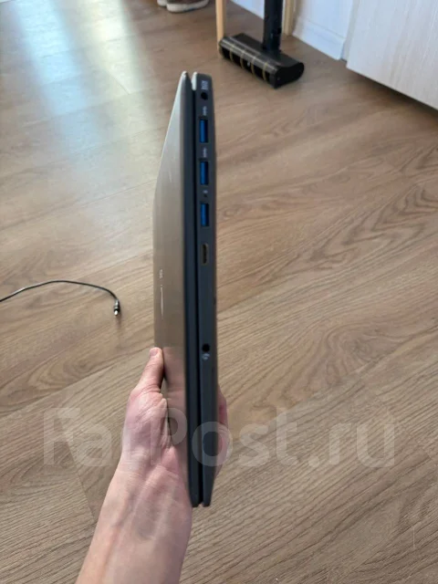 Echips Easy. 15.6", 2,7����, ��� 8 ��, ���� 256���, WiFi: 1, Bluetooth: 1, ����������� �� 6��. ����