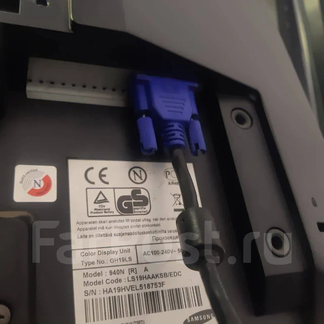 Samsung. 19", ���������� �� (LCD, LED, QLED) ����