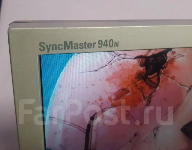 Samsung. 19", ���������� �� (LCD, LED, QLED) ����
