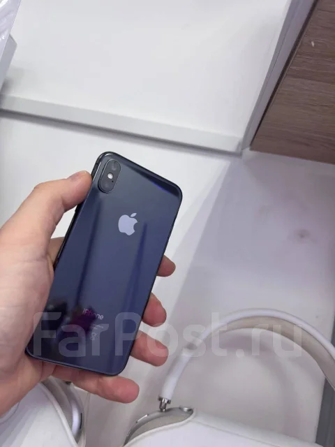 Apple iPhone X. �/�, 64 ��, ������, 4G LTE ����