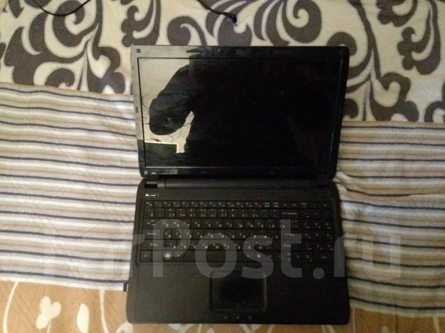V-lazer. 15.6", 2,1����, ��� 16 ��, ���� 500���, WiFi: 1, Bluetooth: 1, ����������� �� 1��. ����