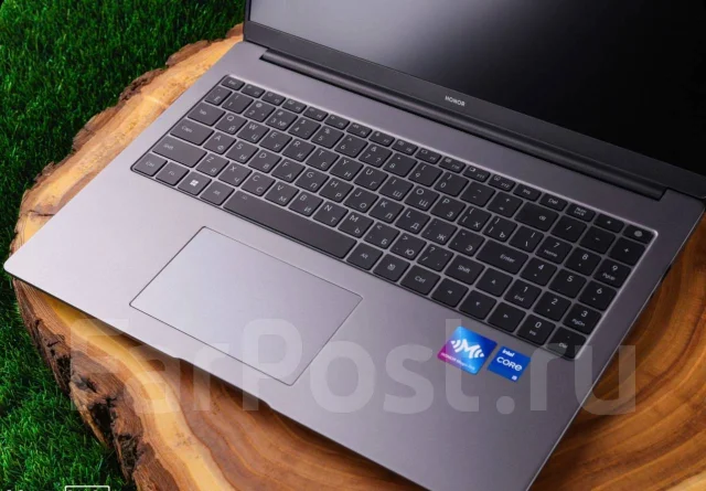 Honor MagicBook X 16 Pro. 16", ��� 16 ��, ���� 512���, WiFi: 1, Bluetooth: 1 ����