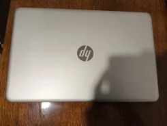 HP Pavilion 15. 15.6", ��� 12 ��, ���� 128���, WiFi: 1, Bluetooth: 1, ����������� �� 3��. ����
