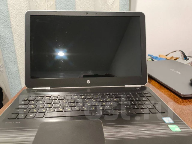 HP Pavilion 15. 15.6", ��� 12 ��, ���� 128���, WiFi: 1, Bluetooth: 1, ����������� �� 3��. ����