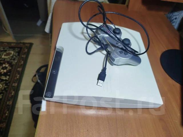 Sony PlayStation 3 Slim ����