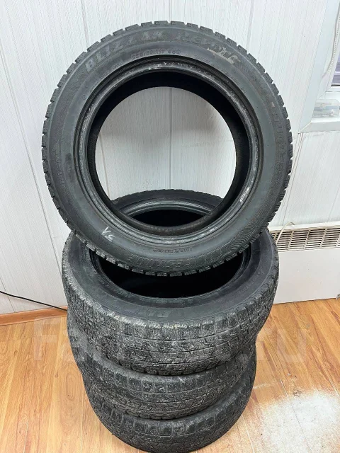 Bridgestone Blizzak Revo1. ������, ��� �����, �/�, ����� 20 % ����