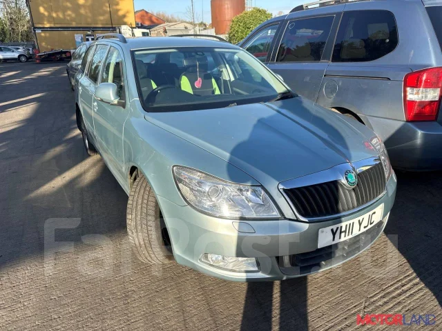 ������� Skoda Octavia (A5) 2004-2013 20868738 02Z911023EX ����
