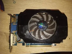 GeForce GT 220 ����