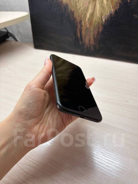 Apple iPhone SE 2020. �/�, 64 ��, ������, 3G, 4G LTE, NFC, eSIM ����