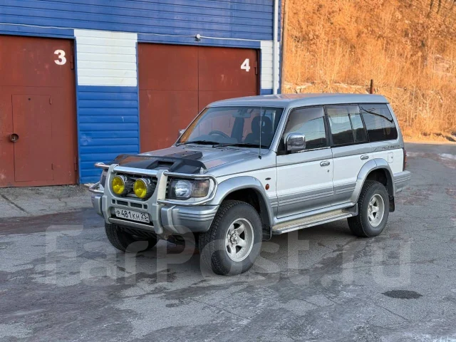 Mitsubishi Pajero. �������, 4wd, 2.8 (125��.�.), ������, 205����. �� ����