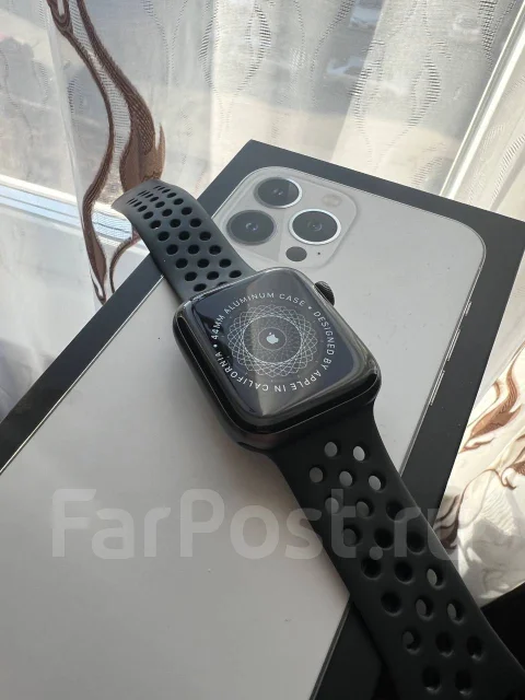 Apple Watch Series 4. GPS, NFC, IP68 ����