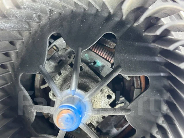 �������� ����� BMW E90 ������ ���� 64119227671 ����