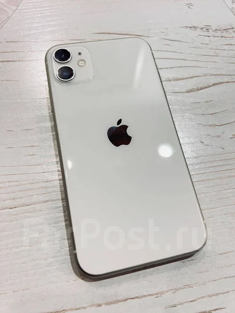 Apple iPhone 11. �/�, 64 ��, �����, 4G LTE ����