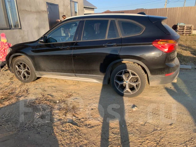 BMW X1 ����