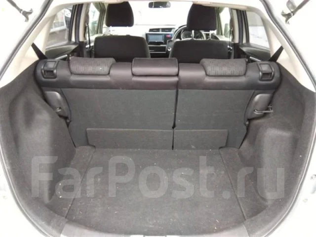 Honda Fit. �������, ��������, 1.3 (100��.�.), ������, 135 000����. �� ����