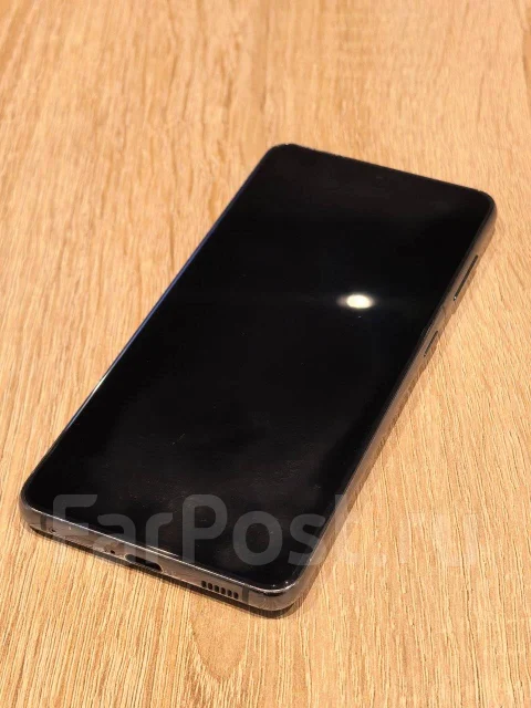 Samsung Galaxy S21 5G. �/�, 8 ��, �����, 3G ����