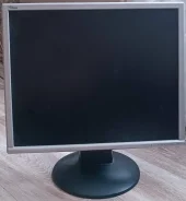Fujitsu. 18", ���������� �� (LCD, LED, QLED) ����