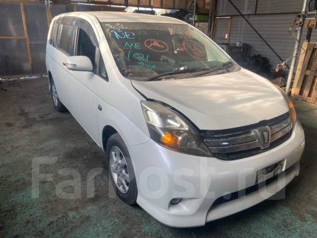 Toyota Isis. ZGM15W, 2ZRFAE ����