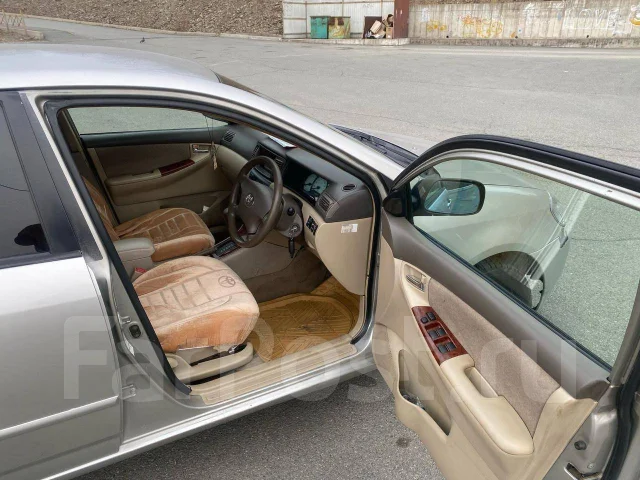 Toyota Corolla. �������, ��������, 1.5 (109��.�.), ������, 200 000����. �� ����