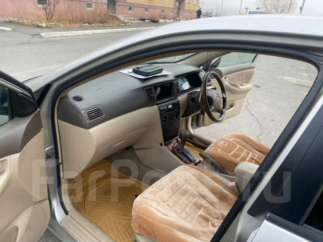 Toyota Corolla. �������, ��������, 1.5 (109��.�.), ������, 200 000����. �� ����