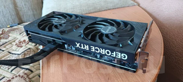 GeForce RTX 4070 SUPER ����