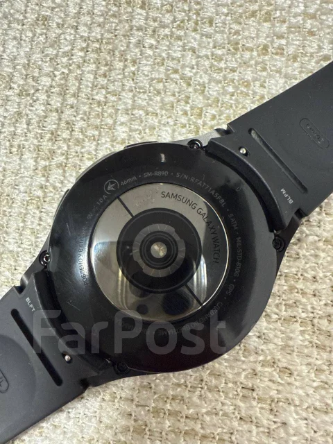 Samsung Galaxy Watch4 Classic ����