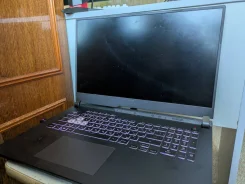 Asus ROG Strix. 17", 2,9����, ��� 16 ��, ���� 150���, WiFi: 1, Bluetooth: 1, ����������� �� 3��. ����