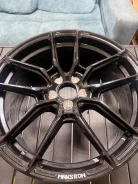 Pegasus Makstton. x18", 5x100 ����