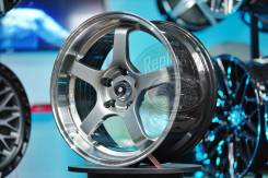 Advan Racing GT. 8.5x17", 5x114.3, ET33, �� 73,1���. ����