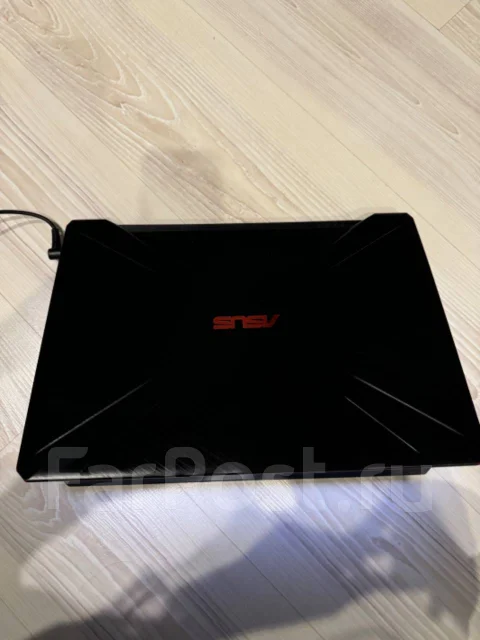 Asus TUF Gaming FX505DY. 15.6", 2,1����, ��� 6 ��, ���� 1 024��� ����