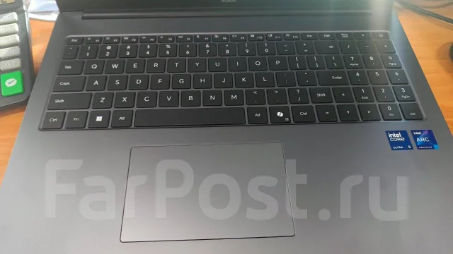 Honor. 16", 3,2����, ��� 24 ��, ���� 1 024���, WiFi: 1, Bluetooth: 1, ����������� �� 36��. ����