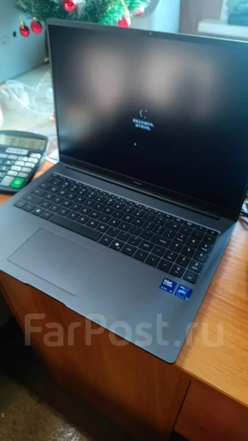 Honor. 16", 3,2����, ��� 24 ��, ���� 1 024���, WiFi: 1, Bluetooth: 1, ����������� �� 36��. ����