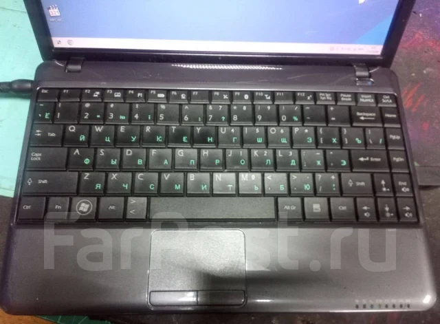 MSI Wind12 U210. 12.1", 1,6����, ���� 80���, WiFi: 1, Bluetooth: 1 ����