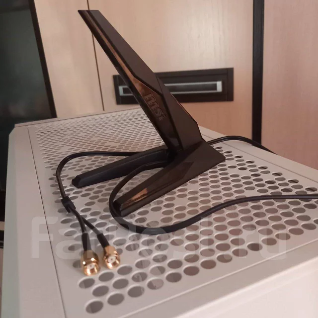AMD B550 ����