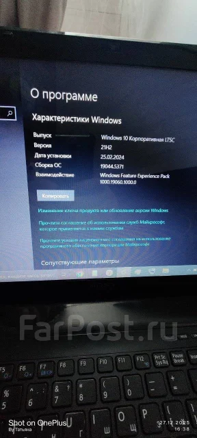 Sony VAIO. 15.6", 2,4����, ��� 4 ��, ���� 500���, WiFi: 1, Bluetooth: 1, ����������� �� 1��. ����