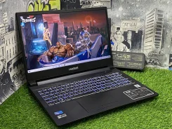 Hasee. 15.6", 2,6����, ��� 16 ��, ���� 512���, WiFi: 1, Bluetooth: 1, ����������� �� 7��. ��� ����� �� ���������� ����