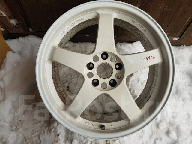 Nismo LMGT4. 8.5x18", 5x114.3, ET30 ����