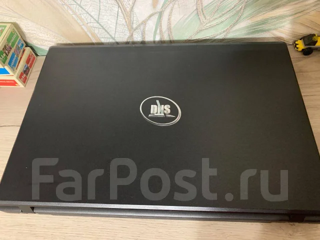 DNS. 15.6", 2,2����, ��� 3072 ��, ���� 320���, WiFi: 1, Bluetooth: 1, ����������� �� 1��. ����