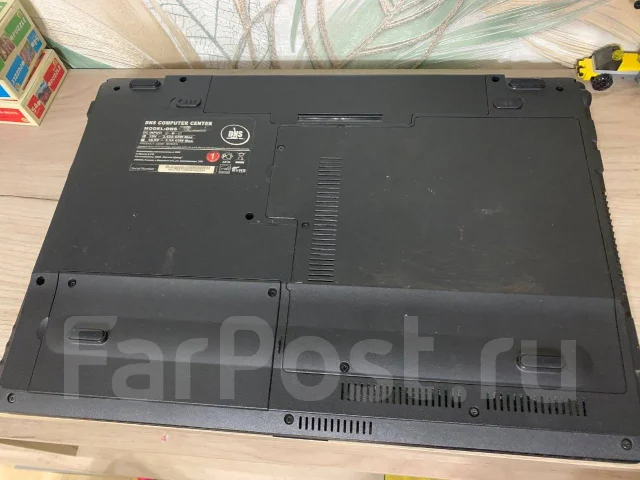 DNS. 15.6", 2,2����, ��� 3072 ��, ���� 320���, WiFi: 1, Bluetooth: 1, ����������� �� 1��. ����