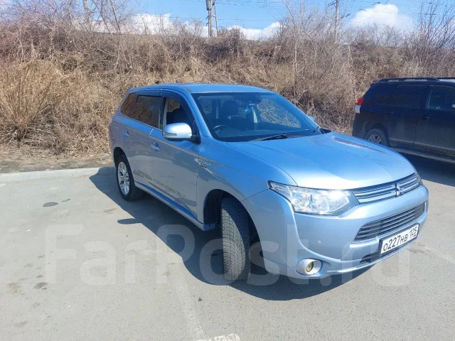 Mitsubishi Outlander. �������, 4wd, 2.0, ������, 200 000����. �� ����