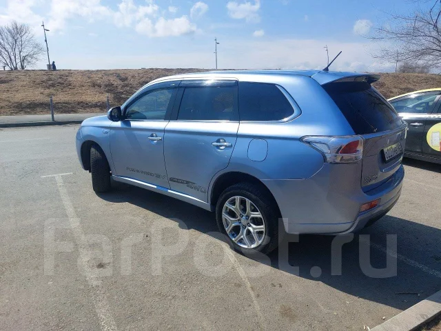Mitsubishi Outlander. �������, 4wd, 2.0, ������, 200 000����. �� ����