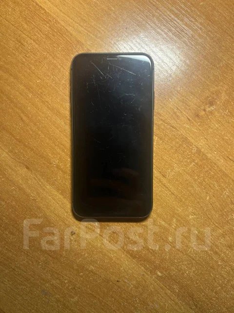 Apple iPhone 11. �/�, 64 ��, ������, 4G LTE ����