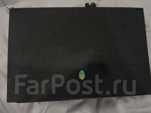 Thunderobot. 15.6", 1,5����, ��� 16 ��, ���� 500���, WiFi: 1, Bluetooth: 1 ����