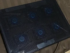 Thunderobot. 15.6", 1,5����, ��� 16 ��, ���� 500���, WiFi: 1, Bluetooth: 1 ����