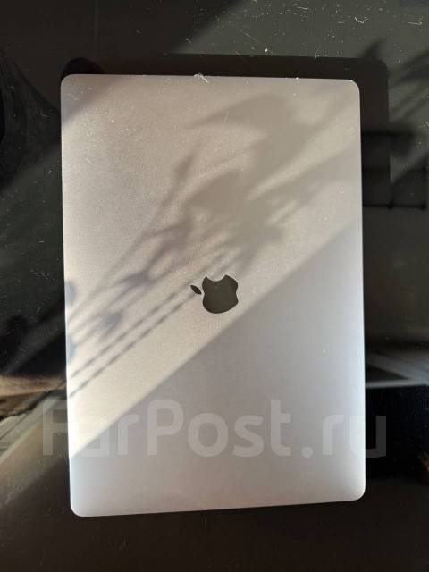 Apple MacBook Pro 15. 15", 3,1����, ��� 16 ��, ���� 2 000���, WiFi: 1, Bluetooth: 1, ����������� �� 3��. ����