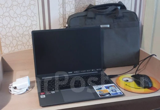 Tecno MegaBook K16SDA. 16", ��� 8 ��, ���� 512���, WiFi: 1, Bluetooth: 1, ����������� �� 4��. ����